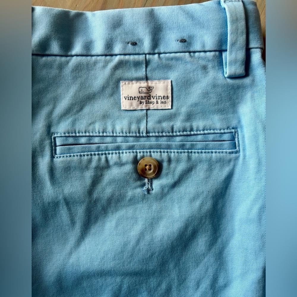 Vineyard vines, boys 9 inch breaker short in Jake blue size 14 - Picture 3 of 6